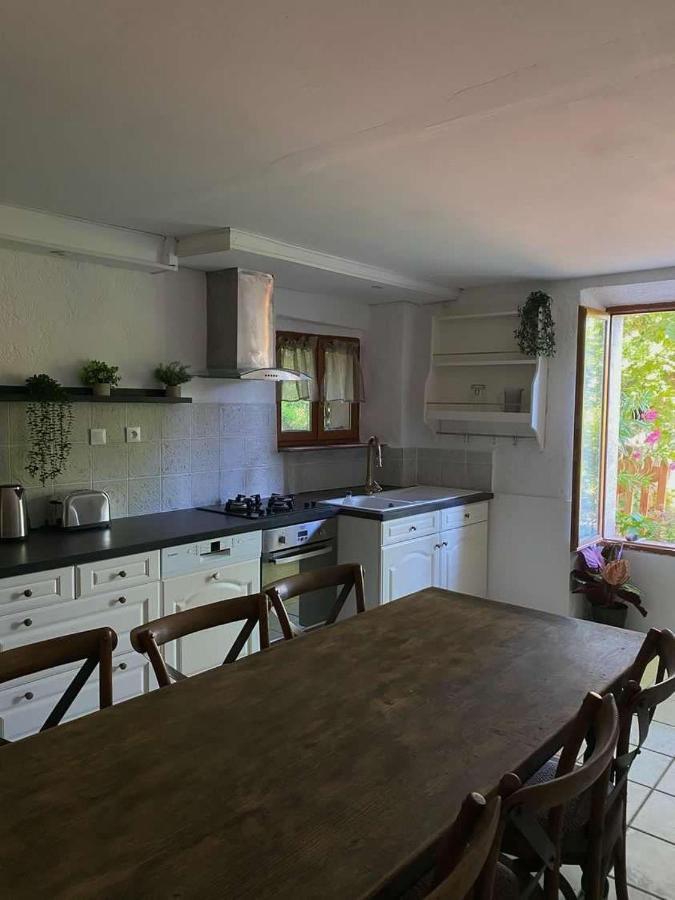 Jolie Maisonnette Niozelles Eksteriør billede